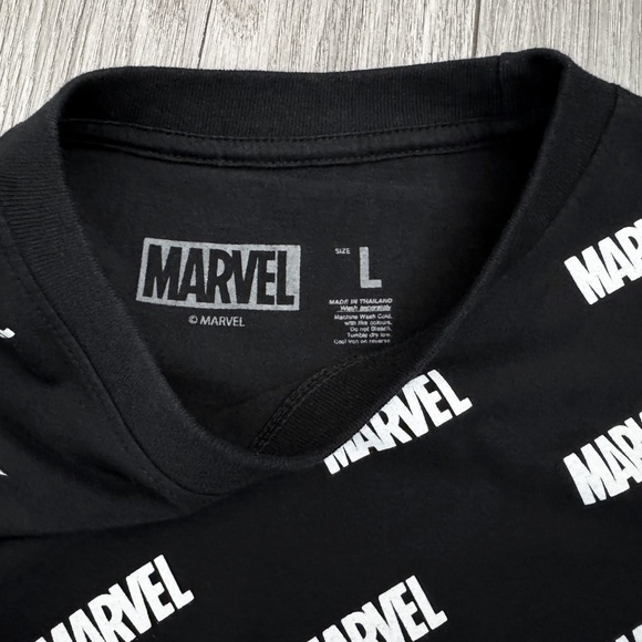 MARVEL Comics Logo All Over Print T-Shirt Size L Black Limited Edition Japan Y2k - Picture 7 of 11